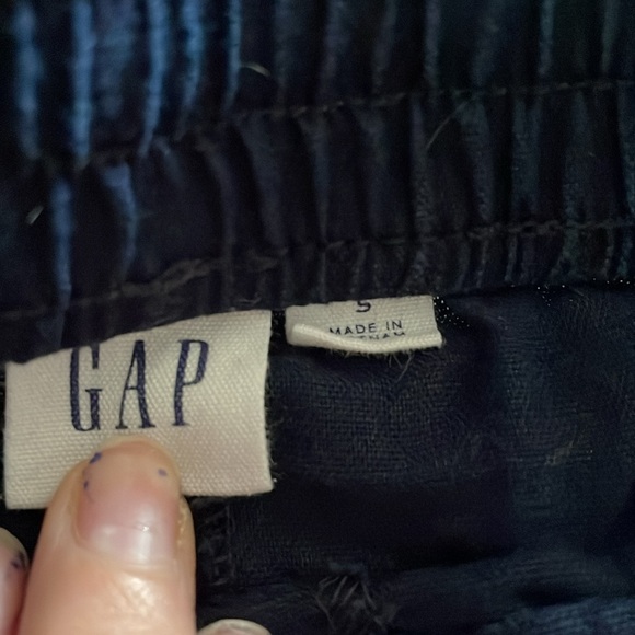 Gap pants. - Picture 3 of 5
